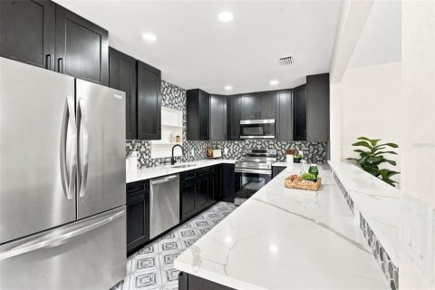 Villa ou maison à vendre à Orlando, Floride: 4 chambres, 179.58 m2 № 2227769 - photo 8