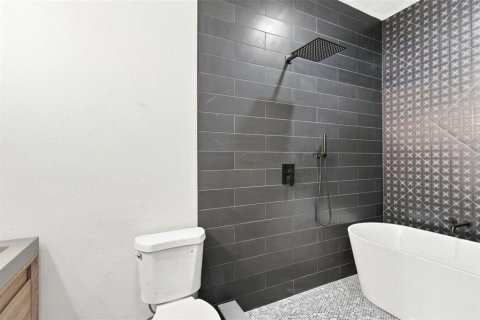 Villa ou maison à vendre à Orlando, Floride: 4 chambres, 179.58 m2 № 2227769 - photo 19