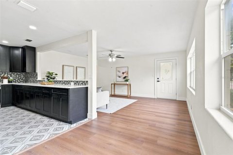 Villa ou maison à vendre à Orlando, Floride: 4 chambres, 179.58 m2 № 2227769 - photo 10