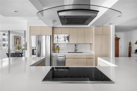 Copropriété à vendre à Key Biscayne, Floride: 2 chambres, 149.57 m2 № 2242163 - photo 17