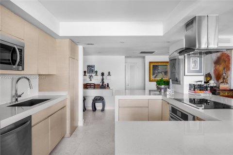Copropriété à vendre à Key Biscayne, Floride: 2 chambres, 149.57 m2 № 2242163 - photo 18