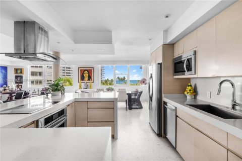 Copropriété à vendre à Key Biscayne, Floride: 2 chambres, 149.57 m2 № 2242163 - photo 15