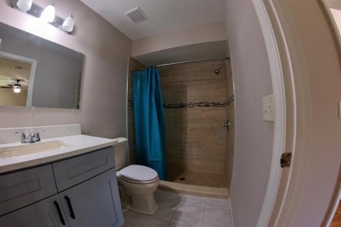 Townhouse in Orlando, Florida 3 bedrooms, 142.33 sq.m. № 1755596 - photo 21