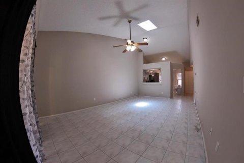 Townhouse in Orlando, Florida 3 bedrooms, 142.33 sq.m. № 1755596 - photo 10