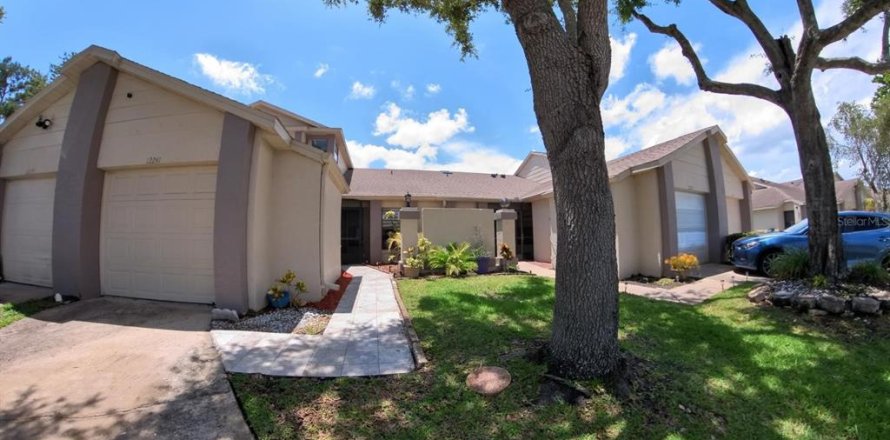 Townhouse in Orlando, Florida 3 bedrooms, 142.33 sq.m. № 1755596