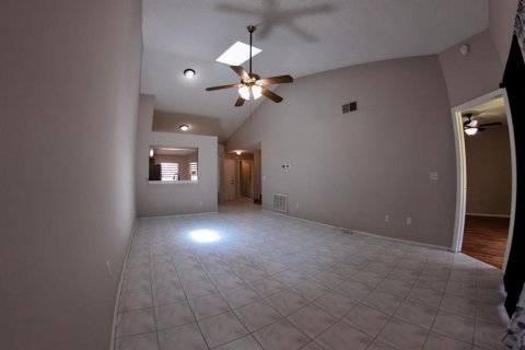 Townhouse in Orlando, Florida 3 bedrooms, 142.33 sq.m. № 1755596 - photo 11
