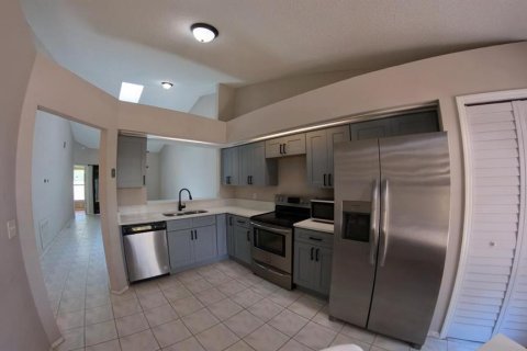 Townhouse in Orlando, Florida 3 bedrooms, 142.33 sq.m. № 1755596 - photo 7