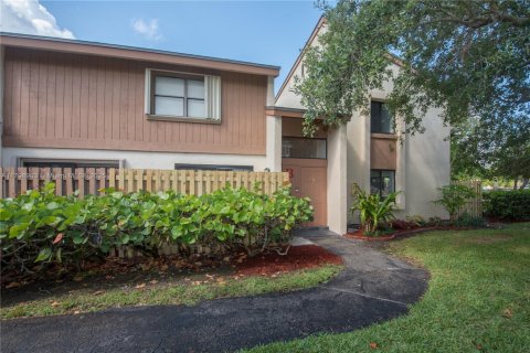 Condo in Miami, Florida, 2 bedrooms  № 1695836 - photo 7