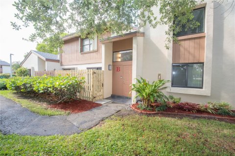 Condo in Miami, Florida, 2 bedrooms  № 1695836 - photo 6