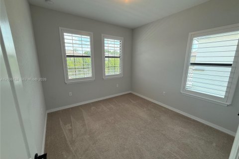 Villa ou maison à louer à Tamarac, Floride: 4 chambres, 245.82 m2 № 2084251 - photo 17