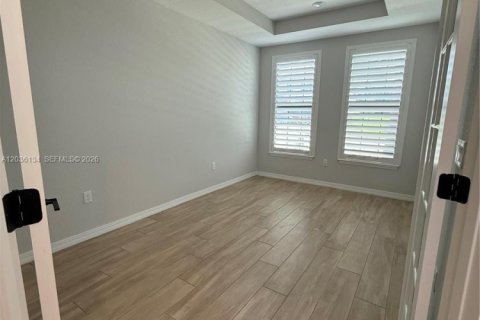 Villa ou maison à louer à Tamarac, Floride: 4 chambres, 245.82 m2 № 2084251 - photo 3