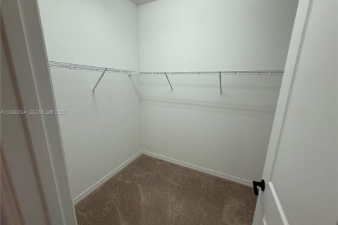 Villa ou maison à louer à Tamarac, Floride: 4 chambres, 245.82 m2 № 2084251 - photo 16