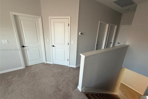 Villa ou maison à louer à Tamarac, Floride: 4 chambres, 245.82 m2 № 2084251 - photo 18