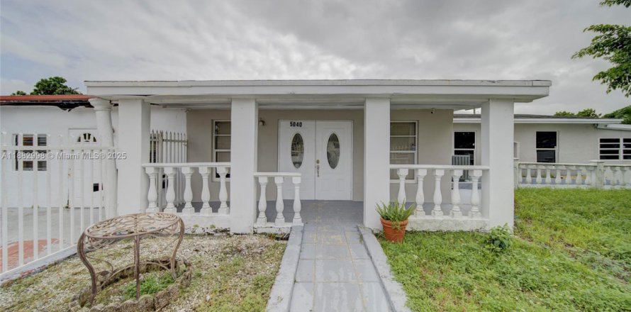 Дом в Майами, Флорида 9 спален № 1931905