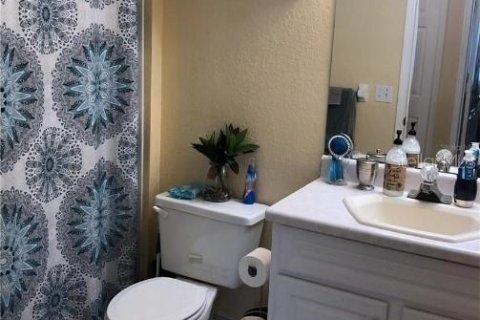 Condo in Orlando, Florida, 2 bedrooms  № 1759512 - photo 12