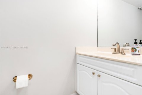 Touwnhouse à vendre à Fort Lauderdale, Floride: 2 chambres, 156.08 m2 № 2030359 - photo 4