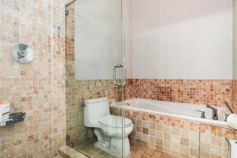 Touwnhouse à vendre à Fort Lauderdale, Floride: 2 chambres, 156.08 m2 № 2030359 - photo 17