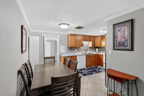 Casa en venta en New Port Richey, Florida, 2 dormitorios, 105.07 m2 № 2258408 - foto 21