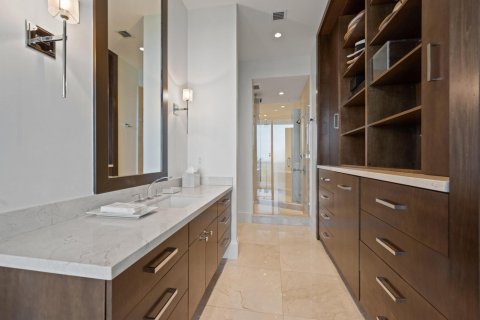 Condo in Palm Beach, Florida, 5 bedrooms № 2087655 - photo 16