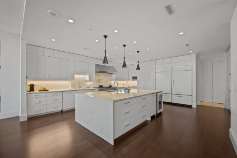 Condo in Palm Beach, Florida, 5 bedrooms № 2087655 - photo 5