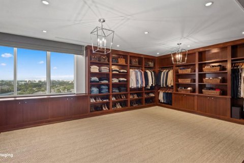 Condo in Palm Beach, Florida, 5 bedrooms № 2087655 - photo 22