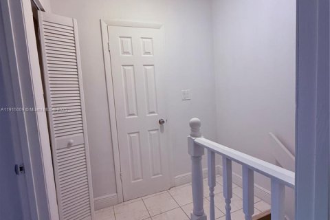 Touwnhouse à vendre à Margate, Floride: 2 chambres, 104.24 m2 № 1970201 - photo 15