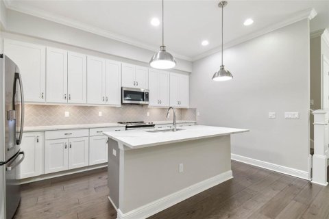 Touwnhouse à vendre à Tampa, Floride: 4 chambres, 224.92 m2 № 1905010 - photo 14