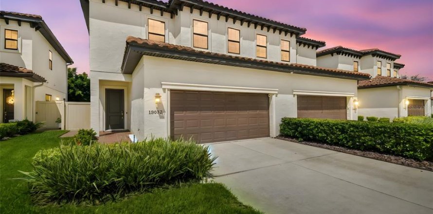Touwnhouse à Tampa, Floride 4 chambres, 224.92 m2 № 1905010