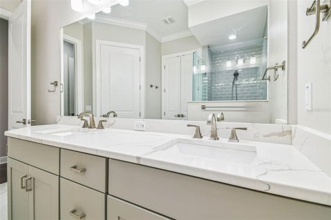 Touwnhouse à vendre à Tampa, Floride: 4 chambres, 224.92 m2 № 1905010 - photo 24