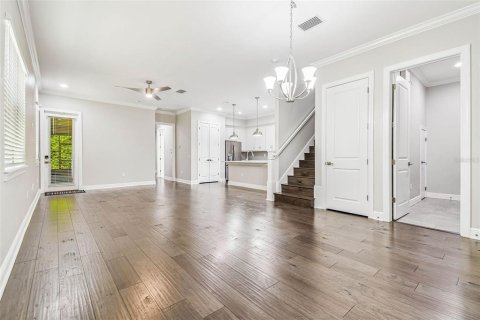 Touwnhouse à vendre à Tampa, Floride: 4 chambres, 224.92 m2 № 1905010 - photo 5