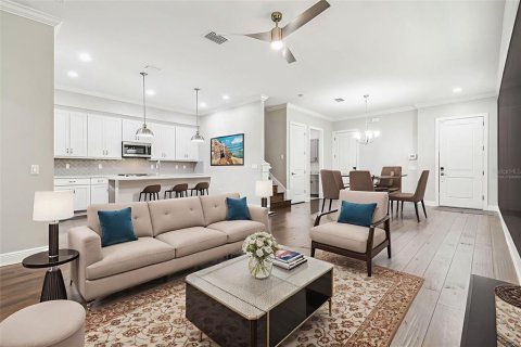 Touwnhouse à vendre à Tampa, Floride: 4 chambres, 224.92 m2 № 1905010 - photo 8