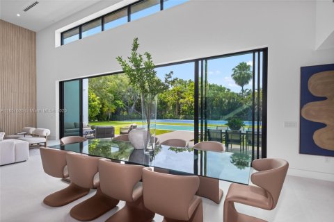 House in Pinecrest, Florida 8 bedrooms, 805.74 sq.m. № 1872220 - photo 17