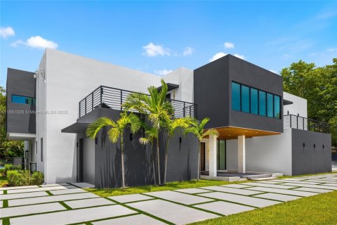 House in Pinecrest, Florida 8 bedrooms, 805.74 sq.m. № 1872220 - photo 4
