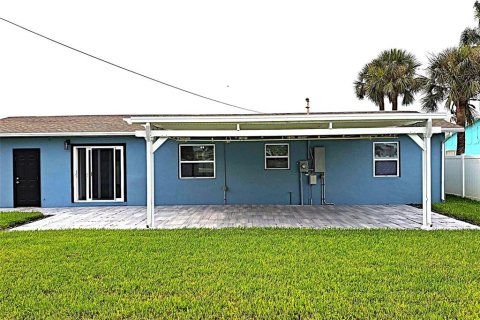 House in Saint Pete Beach, Florida 2 bedrooms, 100.89 sq.m. № 1829364 - photo 16