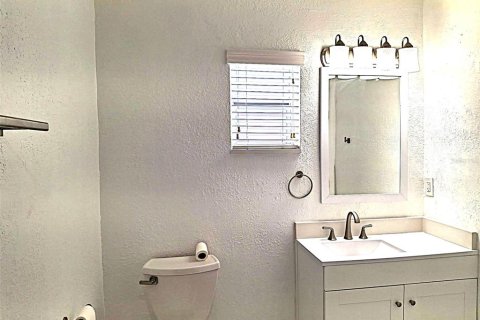 House in Saint Pete Beach, Florida 2 bedrooms, 100.89 sq.m. № 1829364 - photo 30