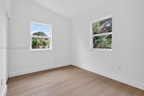 Casa en venta en Miami Gardens, Florida, 2 dormitorios, 90.58 m2 № 2045907 - foto 19