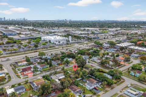 Casa en venta en Miami Gardens, Florida, 2 dormitorios, 90.58 m2 № 2045907 - foto 30