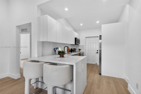 Casa en venta en Miami Gardens, Florida, 2 dormitorios, 90.58 m2 № 2045907 - foto 5