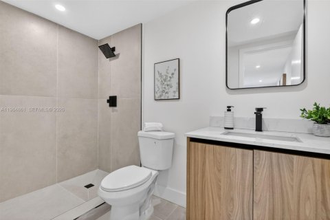 Casa en venta en Miami Gardens, Florida, 2 dormitorios, 90.58 m2 № 2045907 - foto 15