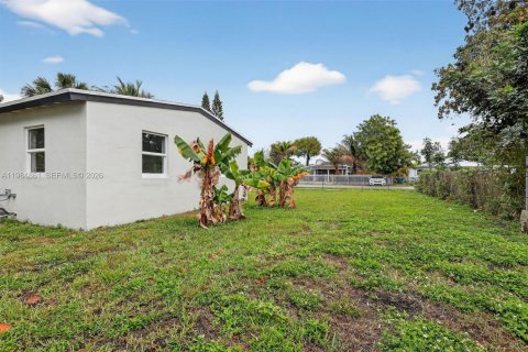 Casa en venta en Miami Gardens, Florida, 2 dormitorios, 90.58 m2 № 2045907 - foto 24
