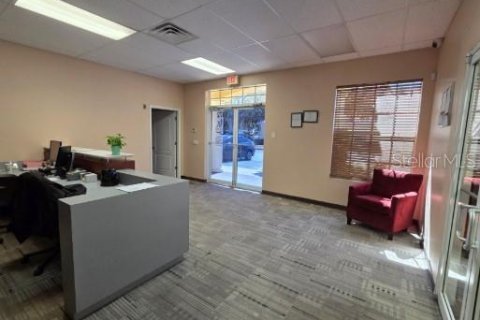 Commercial property in Brandon, Florida 503.72 sq.m. № 2206246 - photo 13