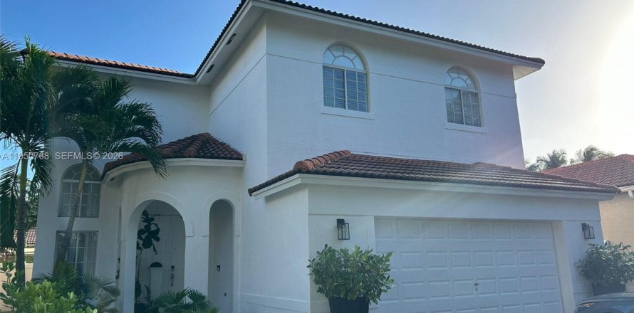 Villa ou maison à Miramar, Floride 3 chambres, 198.81 m2 № 2007013