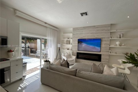 Villa ou maison à louer à Miramar, Floride: 3 chambres, 198.81 m2 № 2007013 - photo 8