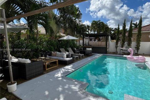 Villa ou maison à louer à Miramar, Floride: 3 chambres, 198.81 m2 № 2007013 - photo 13