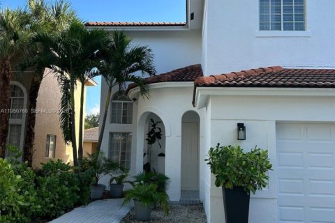 Villa ou maison à louer à Miramar, Floride: 3 chambres, 198.81 m2 № 2007013 - photo 2