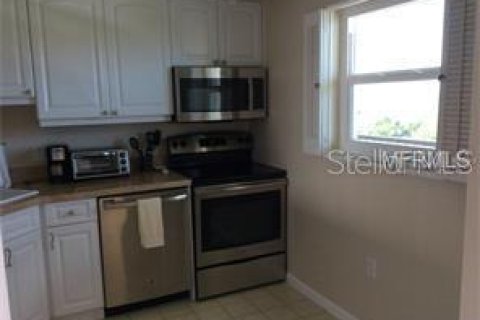 Condominio en alquiler en Sarasota, Florida, 2 dormitorios, 95.6 m2 № 1064690 - foto 4