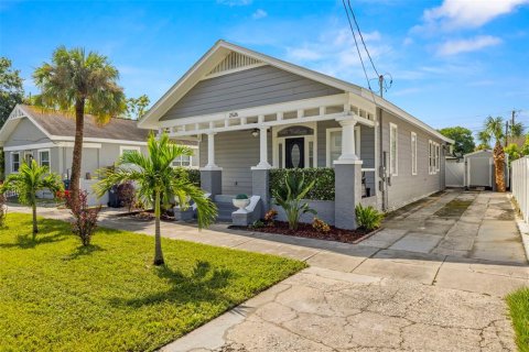 Immobilier commercial à vendre à Tampa, Floride: 4 chambres, 160.26 m2 № 2232584 - photo 2