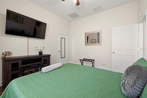 Immobilier commercial à vendre à Tampa, Floride: 4 chambres, 160.26 m2 № 2232584 - photo 24