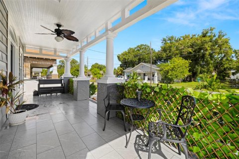 Immobilier commercial à vendre à Tampa, Floride: 4 chambres, 160.26 m2 № 2232584 - photo 16