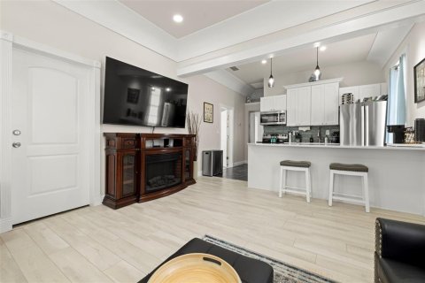 Immobilier commercial à vendre à Tampa, Floride: 4 chambres, 160.26 m2 № 2232584 - photo 11
